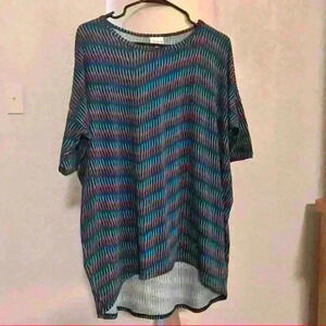 Lularoe Irma top size Small 8-10‎